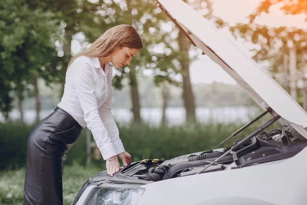 Broke the car — Stock Photo, Image