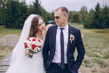 iki düğün günü içinde