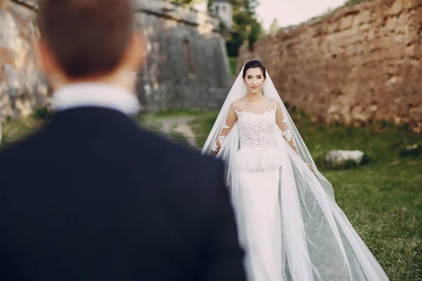 Bride and groom — Stock Photo, Image