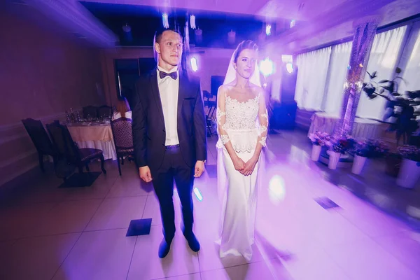 Erster Hochzeitstanz — Stockfoto