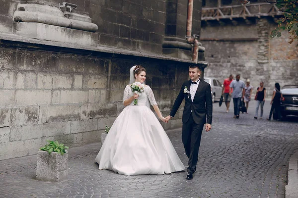 Bride and groom — Stock Photo, Image