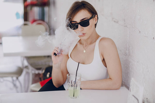 girl with the electronic cigarette