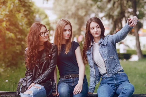 Modelo jovem bonito — Fotografia de Stock