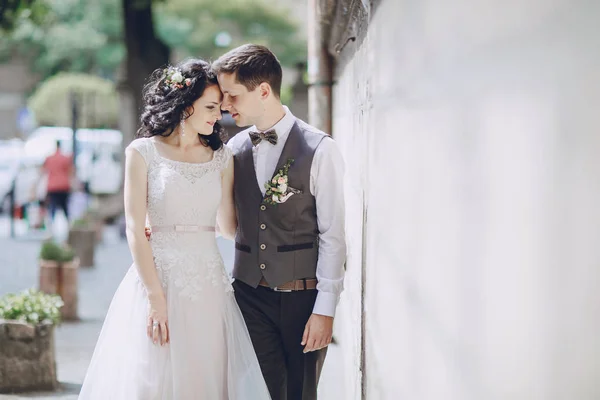 Boda real en el casco antiguo — Foto de Stock