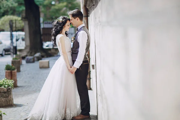 Boda real en el casco antiguo — Foto de Stock