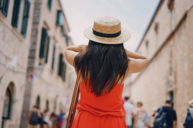 güzel esmer açık havada