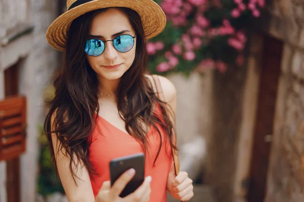 güzel esmer açık havada