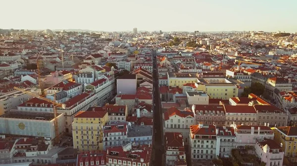 Rua Augusta ile ünlü Augusta Arch Lizbon, Portekiz
