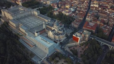 Madrid Kraliyet Sarayı