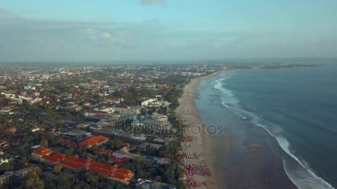 Baloda plaja gökten büyük sayısı