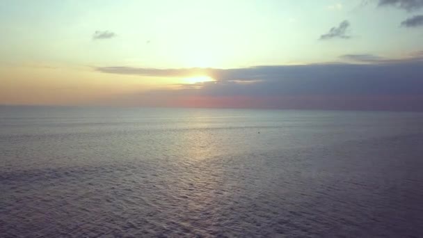 Beau coucher de soleil à Bali 