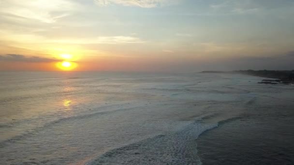 Een panoramisch uitzicht op de zon — Stockvideo