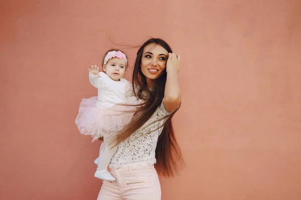 Mutter mit Tochter — Stockfoto