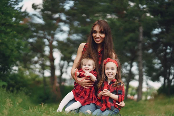 Mutter mit Tochter — Stockfoto