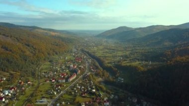 sonbaharda yeşil mountians