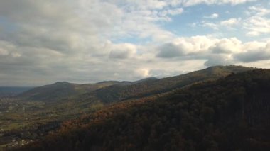 sonbaharda yeşil mountians