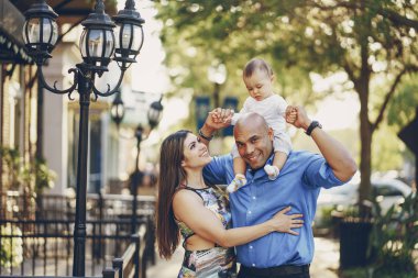 Aile bir yürüyüş