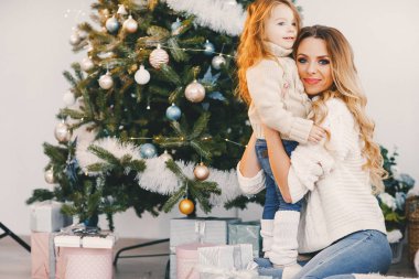 anne sarılma bebek kız