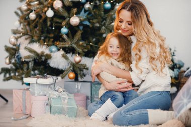 anne sarılma bebek kız