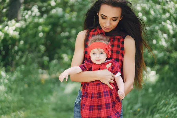 Mère avec fille — Photo