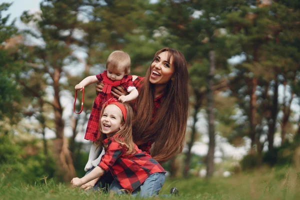 Mãe com filha — Fotografia de Stock