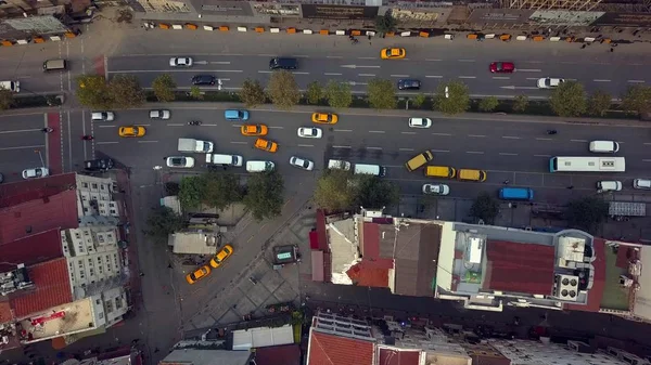 Dinde istanbul animée par une journée ensoleillée — Photo