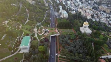 İsrail bir parkta yaz aylarında köprü