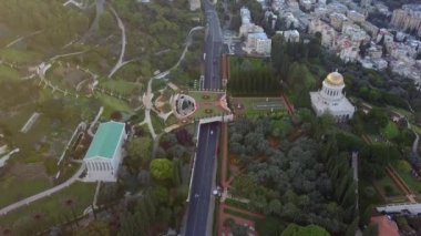 İsrail bir parkta yaz aylarında köprü