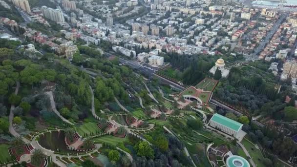 Sobrevuelo de un parque en Israel durante el verano — Vídeo de stock