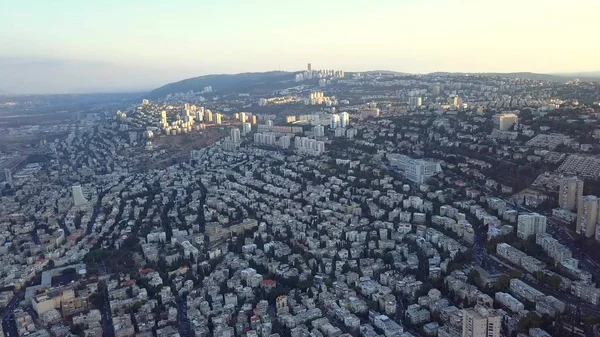 Überführung eines Parks in Israel im Sommer — Stockfoto