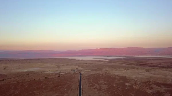 沙漠的天桥由死海 — 图库照片