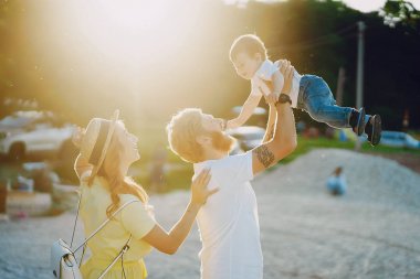 Sahilde bir aile