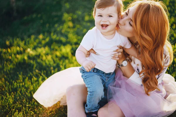 Mamma och son — Stockfoto