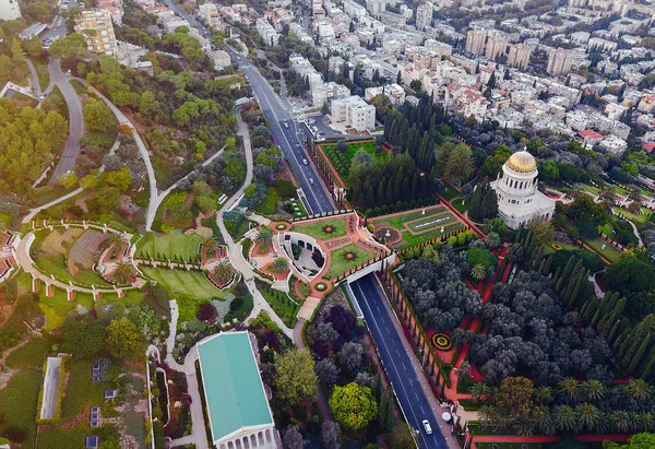 Flyover of the gardens in Haifa — Stock Photo, Image