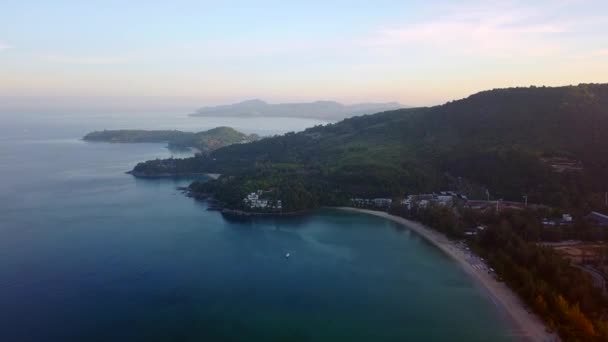 Survol d'une île en Thaïlande — Video