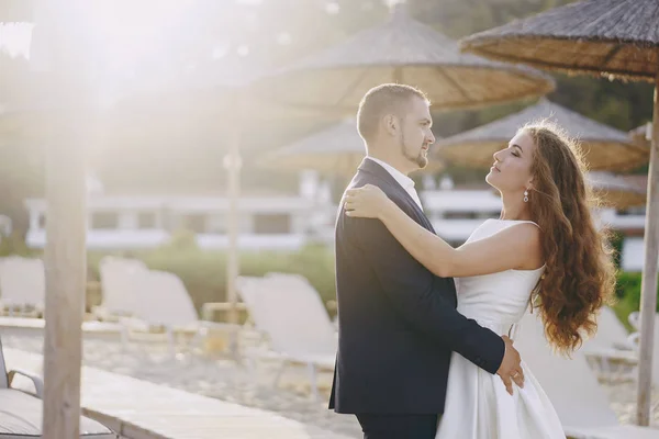 Grooms in nature — Stock Photo, Image