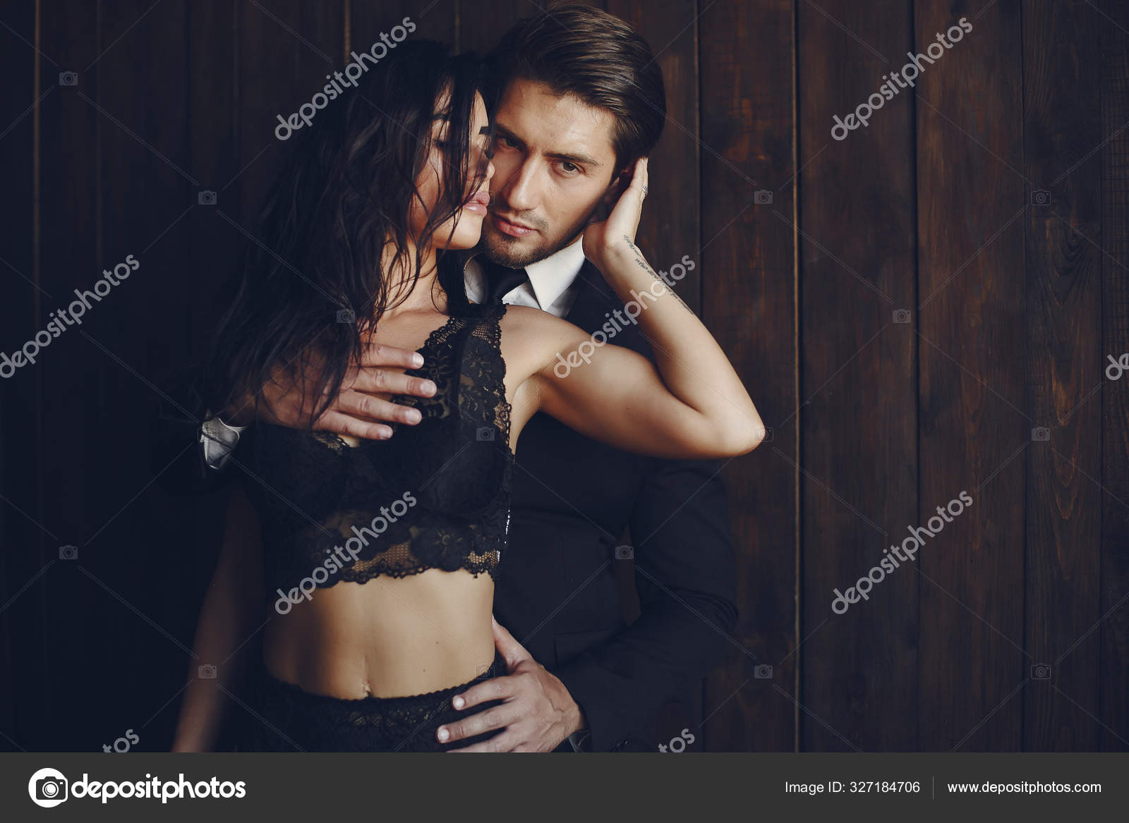 Irina shayk ronaldo. мускулистый мужчина и женщина. девушка вебкам модель. мужчина и женщина страсть. страсть в постели.