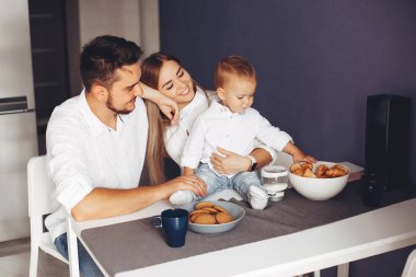 aile içinde bir mutfak