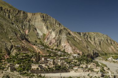 Iruya, küçük and Köyü