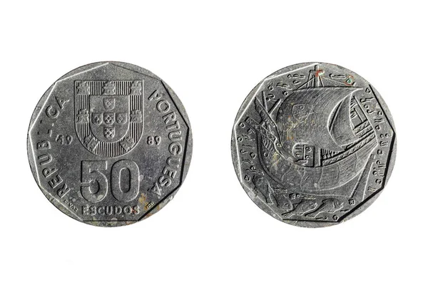 Стара португальська монета з п'ятдесяти щитів — стокове фото