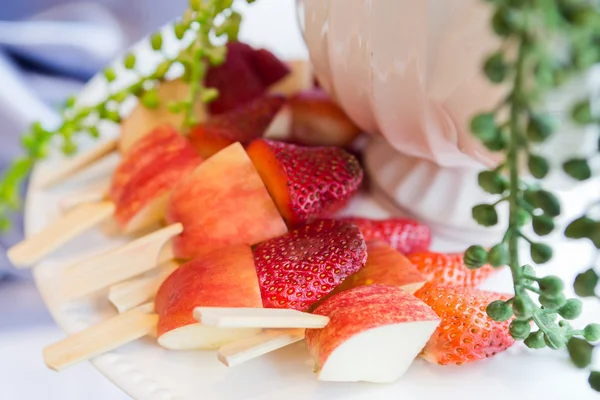 Fruit and sweet wedding wedding reception — Stock Photo, Image