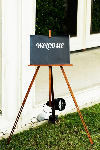 Een beeld van het Concept van een schoolbord met een woord van welkom — Stockfoto
