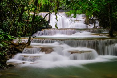 Huai Mae Kamin Şelalesi Kanchanaburi, Tayland