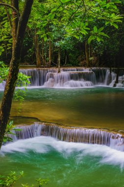 Huai Mae Kamin Şelalesi Kanchanaburi, Tayland