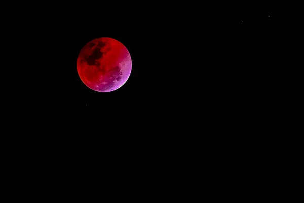 Krvavý měsíční koncept červeného úplňku proti černé obloze — Stock fotografie