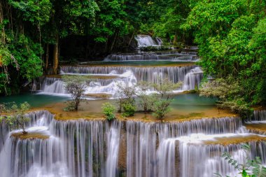 Huai Mae Kamin Şelalesi Kanchanaburi, Tayland