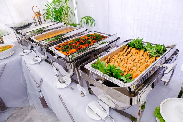 Thai buffet breakfast at a beautifully organized wedding — Stock Photo, Image