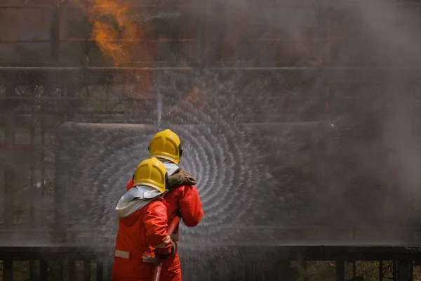 Gas leak from pipe and valv.flame from gas leak.fire fighting — Stock Photo, Image