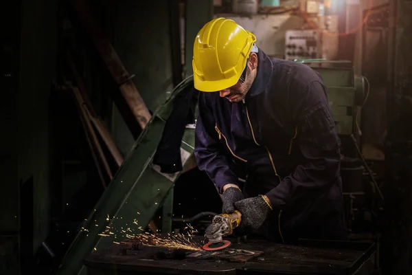 Workers Cutting Steel Plate Steel Plant — Stock Photo, Image