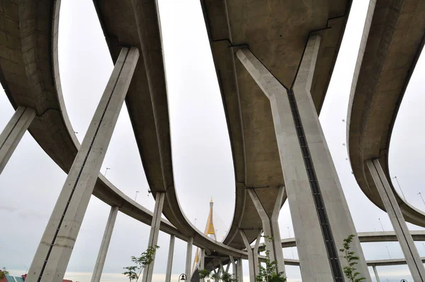 Oversteken Van Snelweg Brug — Stockfoto